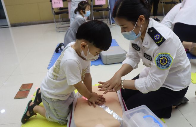 高級兒童復蘇模擬人